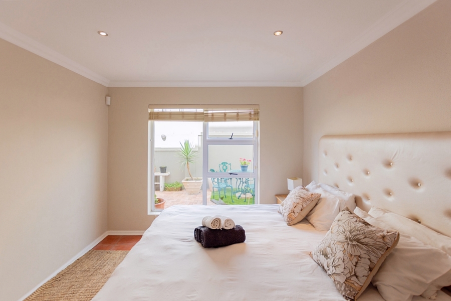 5 Bedroom Property for Sale in Waterfront Western Cape